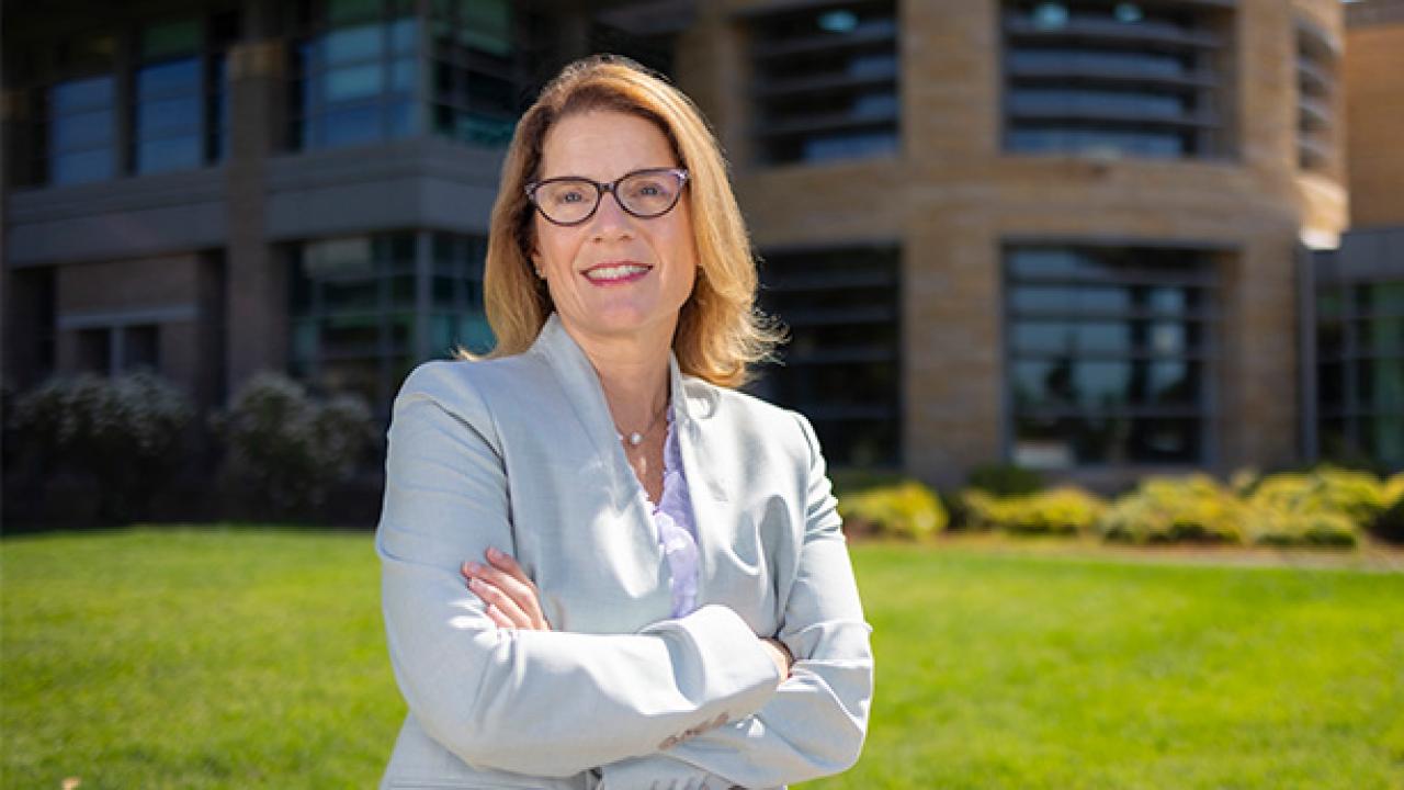 Dr. Aubyn Stahmer